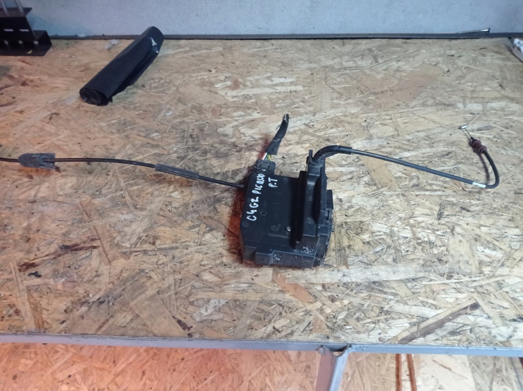 фото №1, Citroen c4 grand picasso ii - замок правый задняя