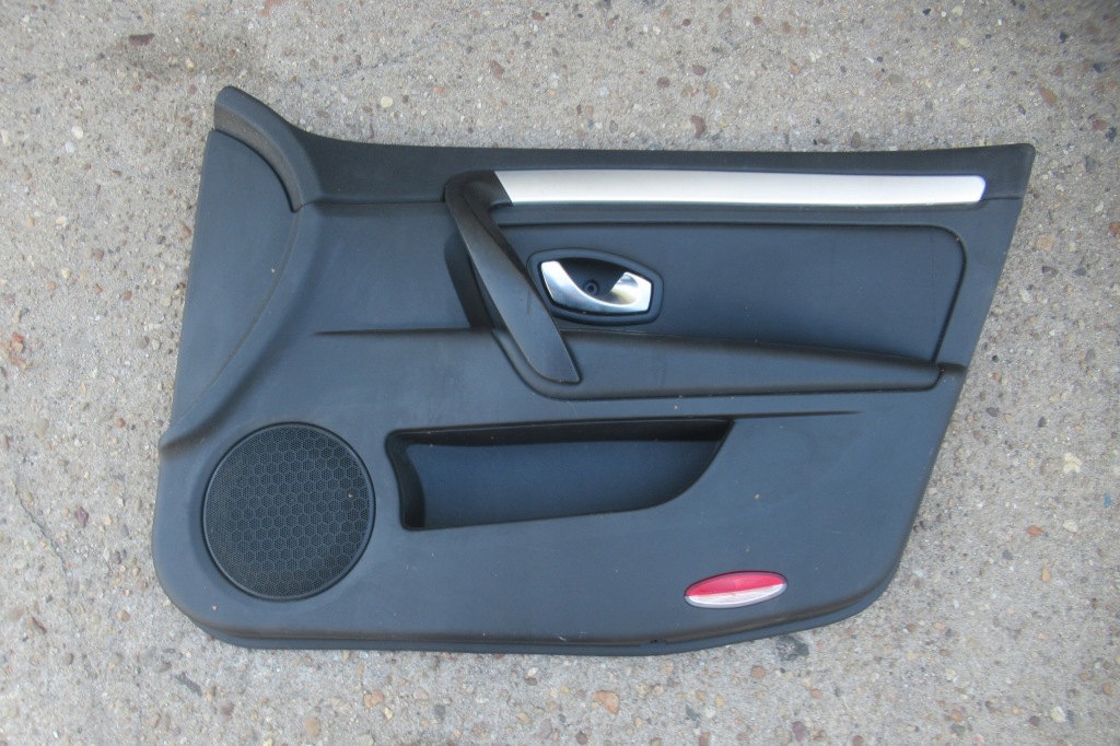 фото №1, Renault laguna iii обшивка двері правий перед шкіра