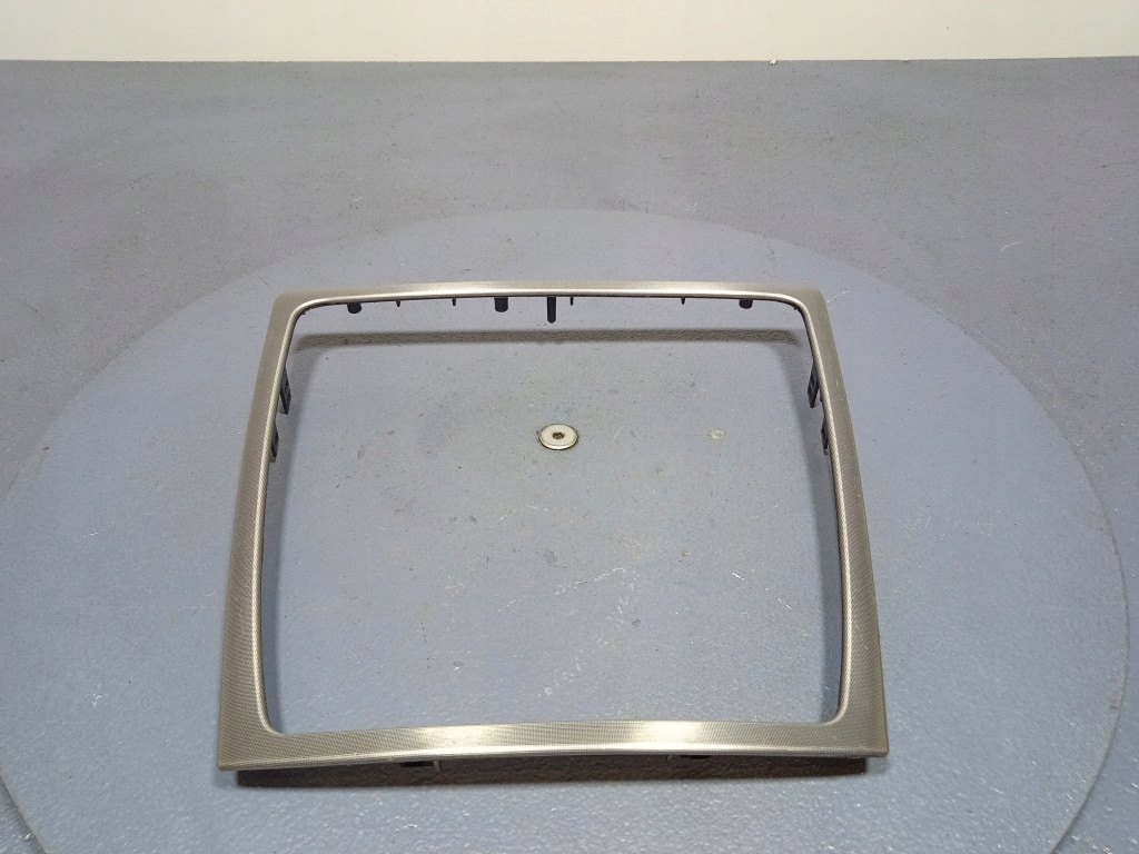 фото №1, Volvo s60 i dekor рамка панель среднего радио 30672110