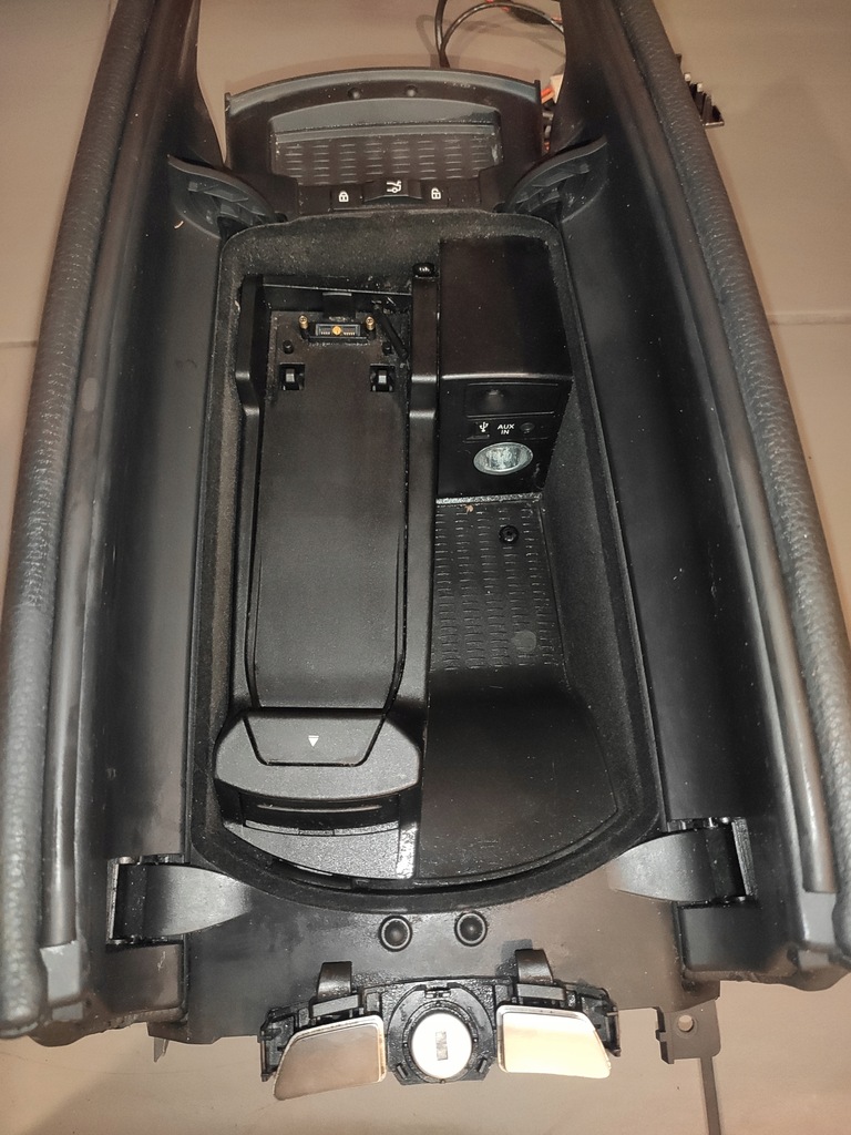 фото №9, Bmw 7 f01 f02 підлокітник бардачок телефон чорний шкіра стан bdb