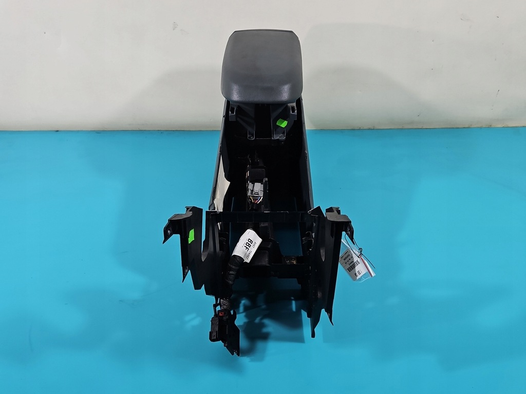 фото №9, Подлокотник туннель ford c-max ii mk2 bd25954 b0397