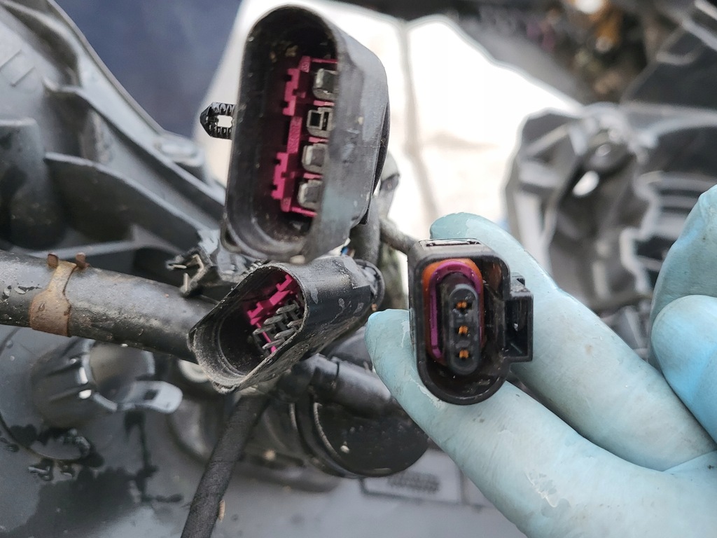 фото №16, Бампер перед передній омивачі захист джгут audi a4 b7 8e оригінальний номер