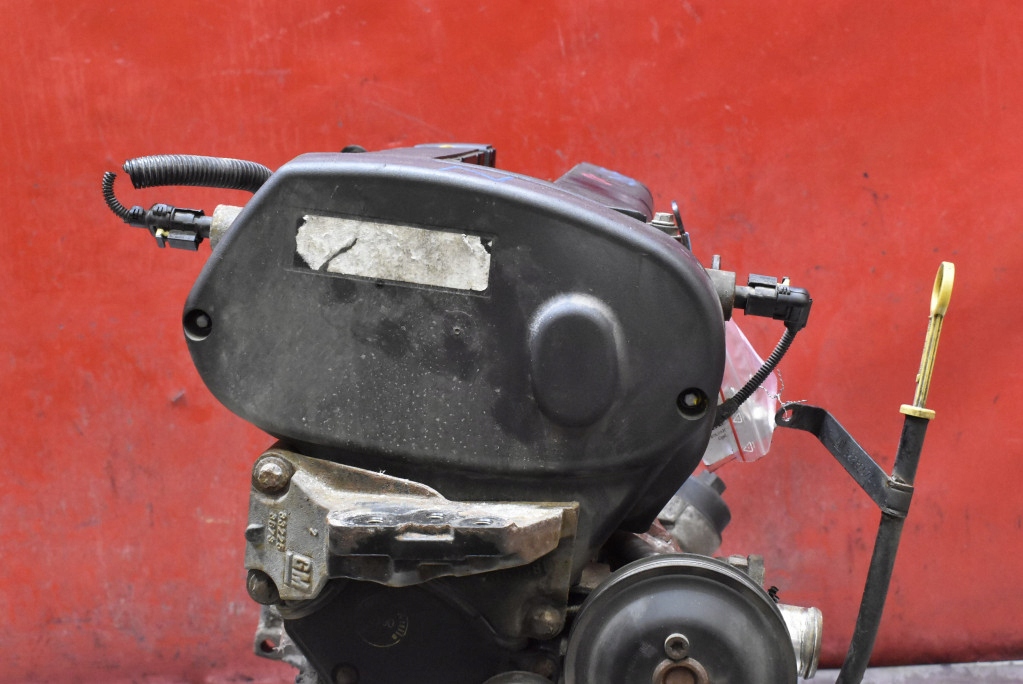 Двигатель стойку бензиновый z16xer opel zafira b 1.6 16v 105 km 05-10 сжатие с Разборки