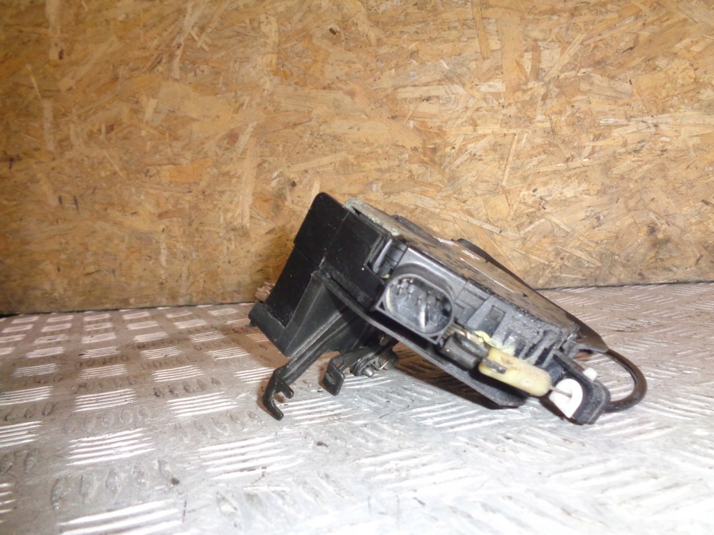 Замок дверь левый перед 7pin bmw 3 e46 compact 00- Оригинал