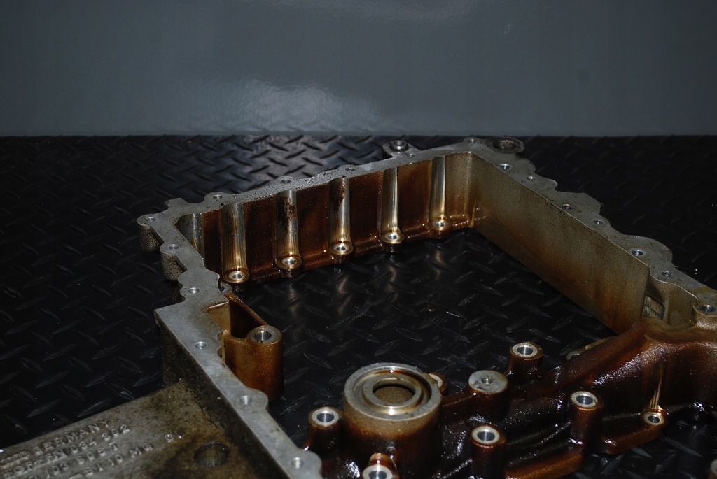 фото №7, Audi a8 d2 6.0 w12 поддон масляная верхний 07c103805t