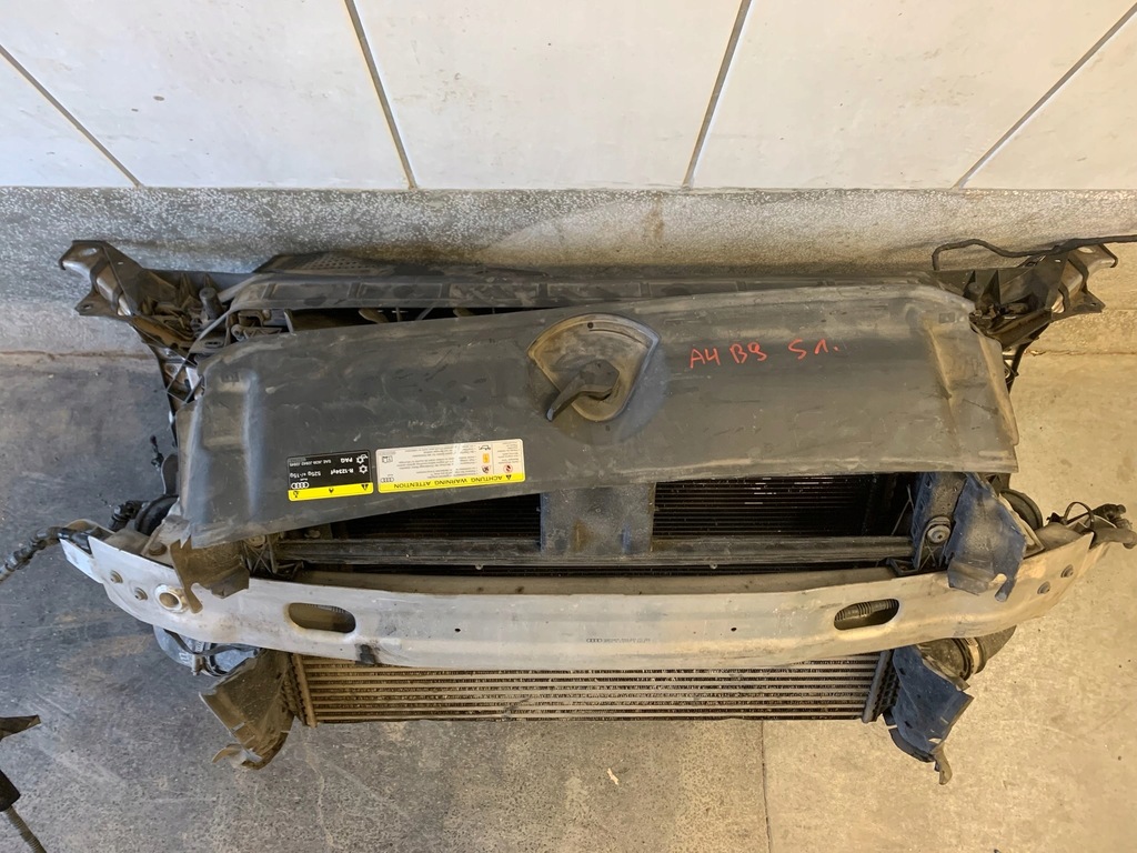 фото №12, Audi a4 b9 matrix kompletny перед радіатор бампер лампи капот крила eu