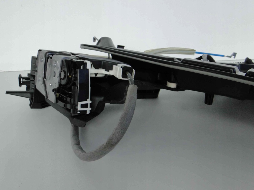 фото №7, Mercedes a w176 176 вкладыш дверь задние левая замок