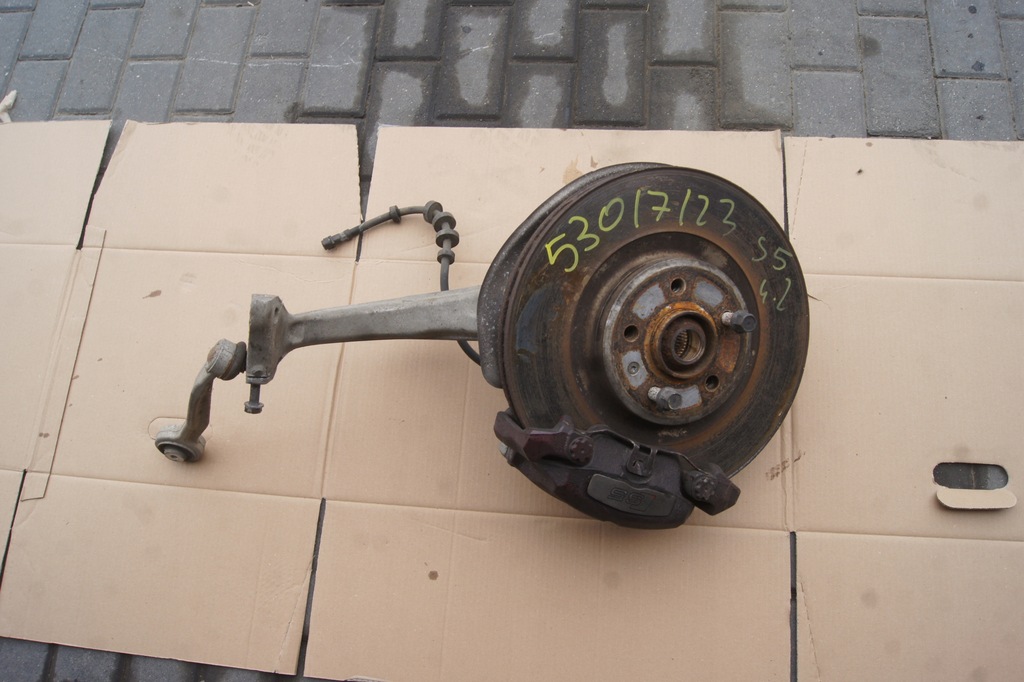 фото №1, Поворотный кулак правый перед audi s5 8t 4.2 fsi