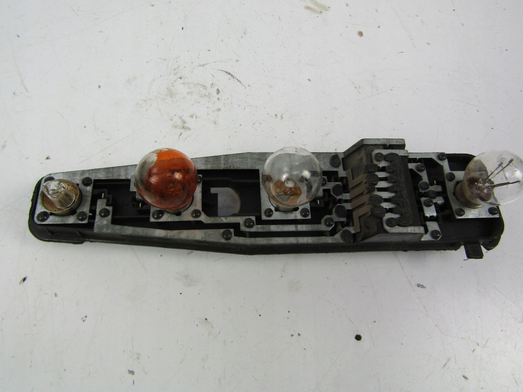 Купити Opel vectra b вкладиш лампи задній правий 99-02 kombi fl carello