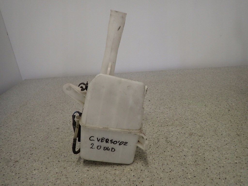 фото №1, Toyota corolla verso 01- бачок омывателей