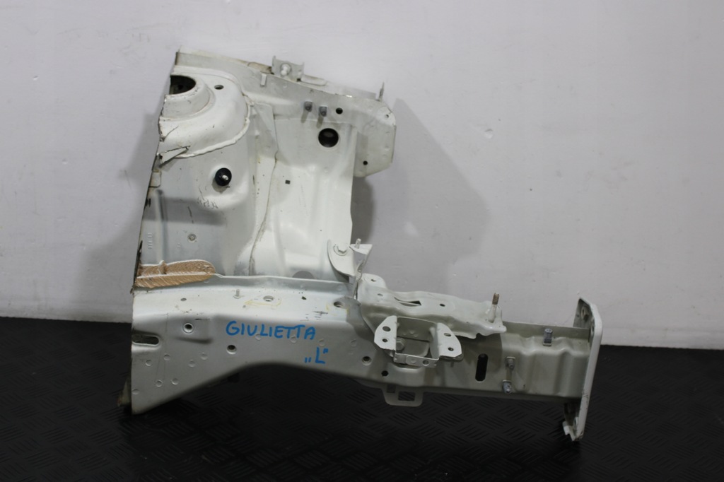 фото №1, Четверть лонжерон подкрылок левый перед alfa romeo giulietta lift