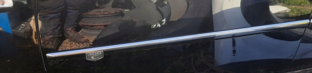 фото №1, Chrysler 300c молдинг хром двері лівий перед