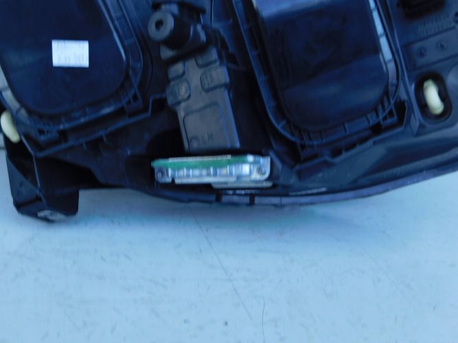 фото №6, Expert traveller bi ксенон 16- фара левый