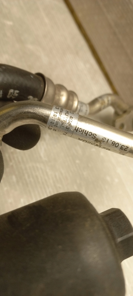 Корпус патрубок фільтр оливи коробка передач audi a6 3,0tdi Київ