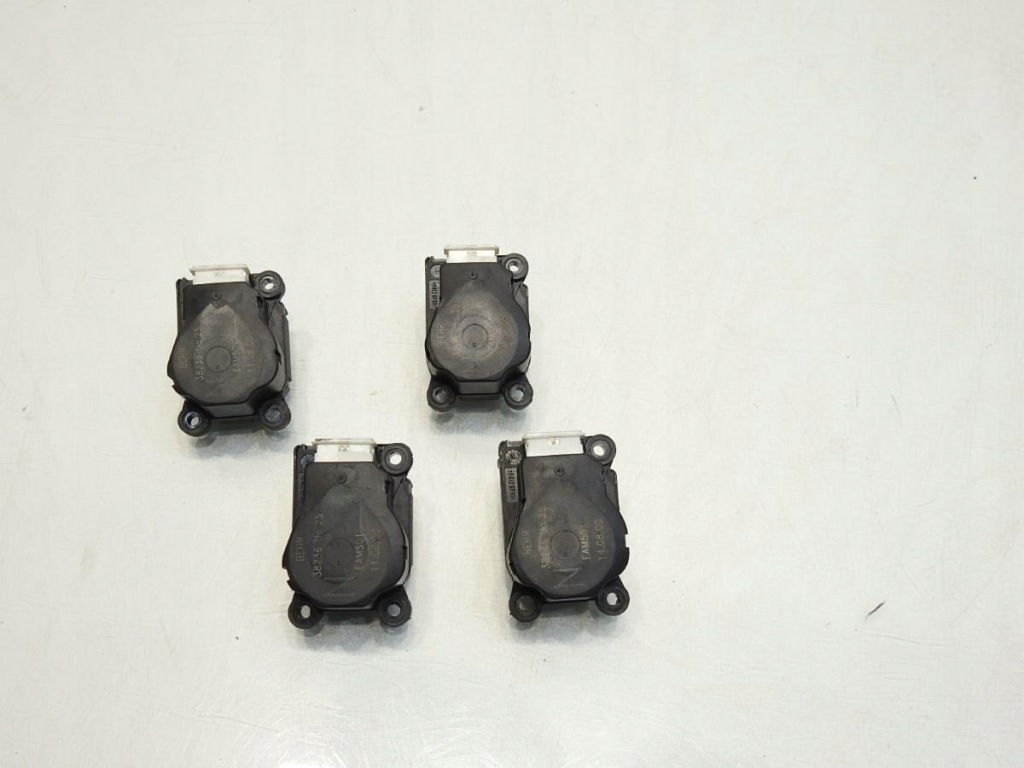 фото №8, Моторчик обігрівача mercedes w220 4.0 cdi v8