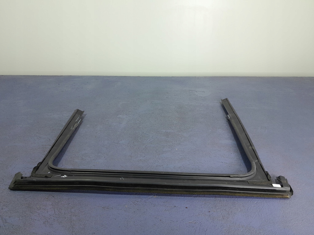 фото №5, Jeep compass ii 17- рамка прокладка дверь задняя правый