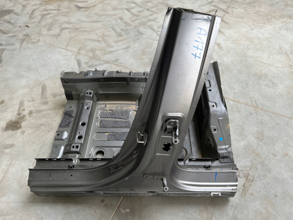 фото №1, Mercedes w177 порог блок двигателя средний левый