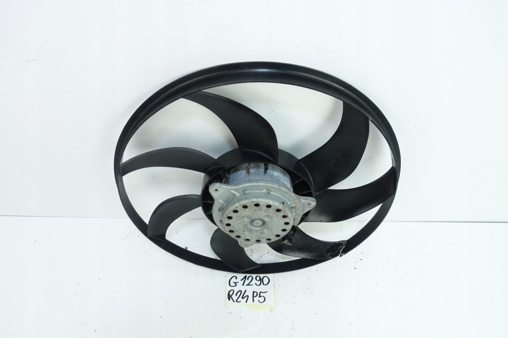 Opel adam 2012- вентилятор радіатора 13450416 Зі Шроту