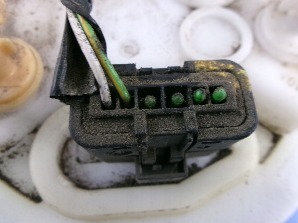 фото №5, Peugeot 407 i 1.6hdi датчик уровня топлива 9647083480