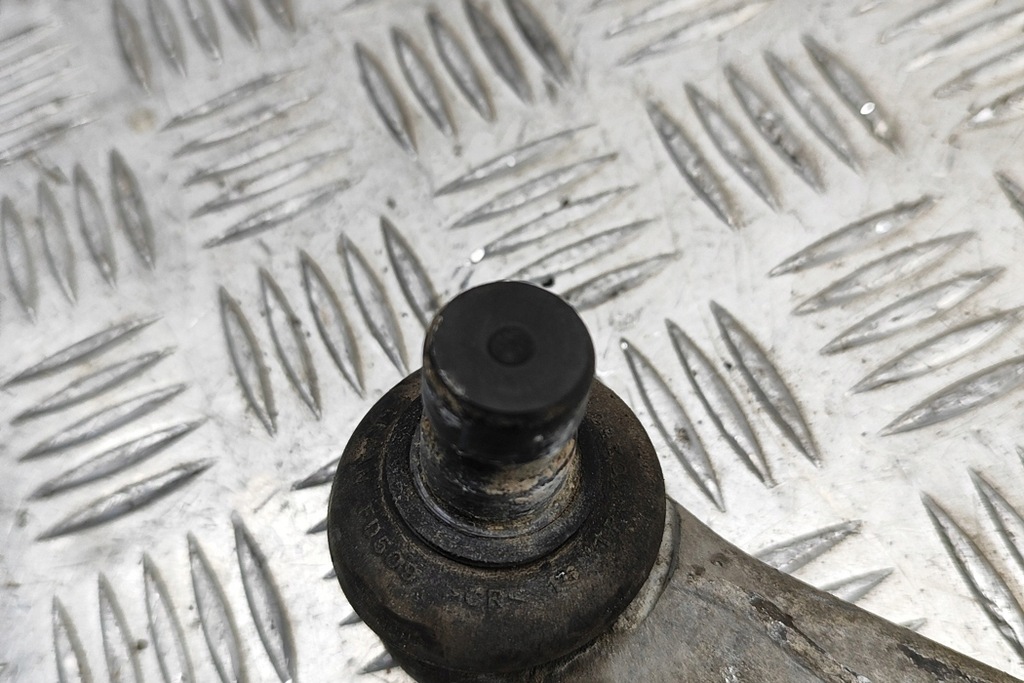 фото №6, Audi q5 fy передній лівий верхній важіль 4m0407505b 2.0 дизель 140kw 22652316