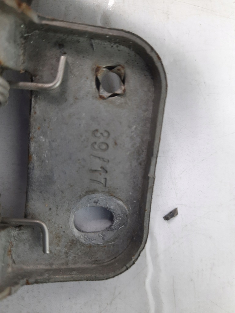 фото №16, Засов капот vw caddy touran jetta scirocco