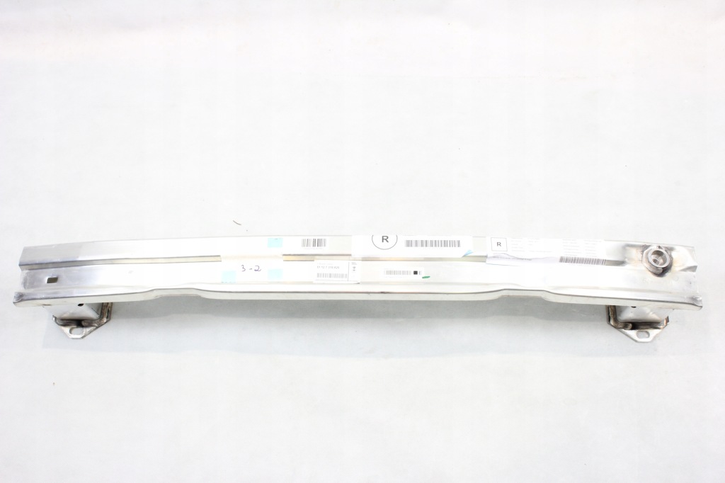 фото №1, Nowa оригинальный номер балка бампера задняя абсорбер bmw f46