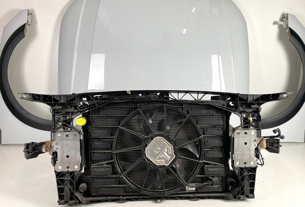 фото №12, Audi a4 b9 allroad бампер капот pas лампы matrix перед комплект белый ls9r