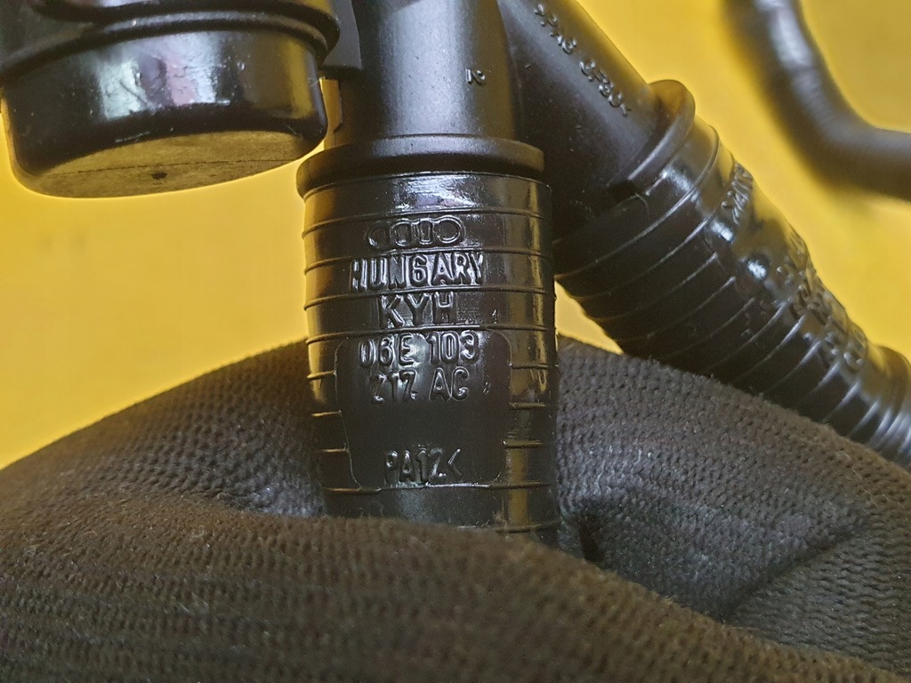 фото №5, Шланг коробки колінчастого вала s4 b8 s5 3.0 06e103217ac