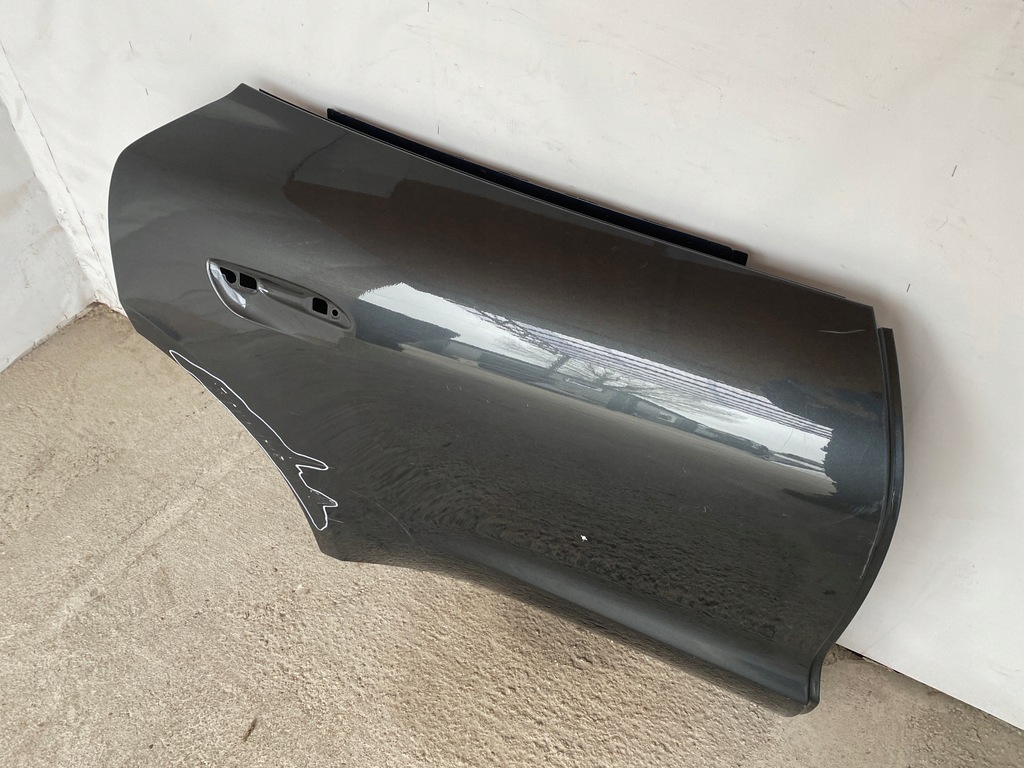 фото №8, Porsche taycan двері праве задні poznań giełda