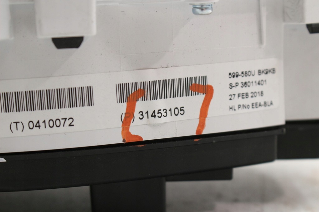 фото №7, Счетчик приборы 31453105 volvo v40 ii бензин gb