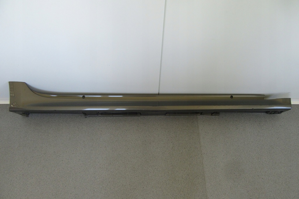 фото №1, Молдинг порог правая toyota yaris iv 20 75850k0080