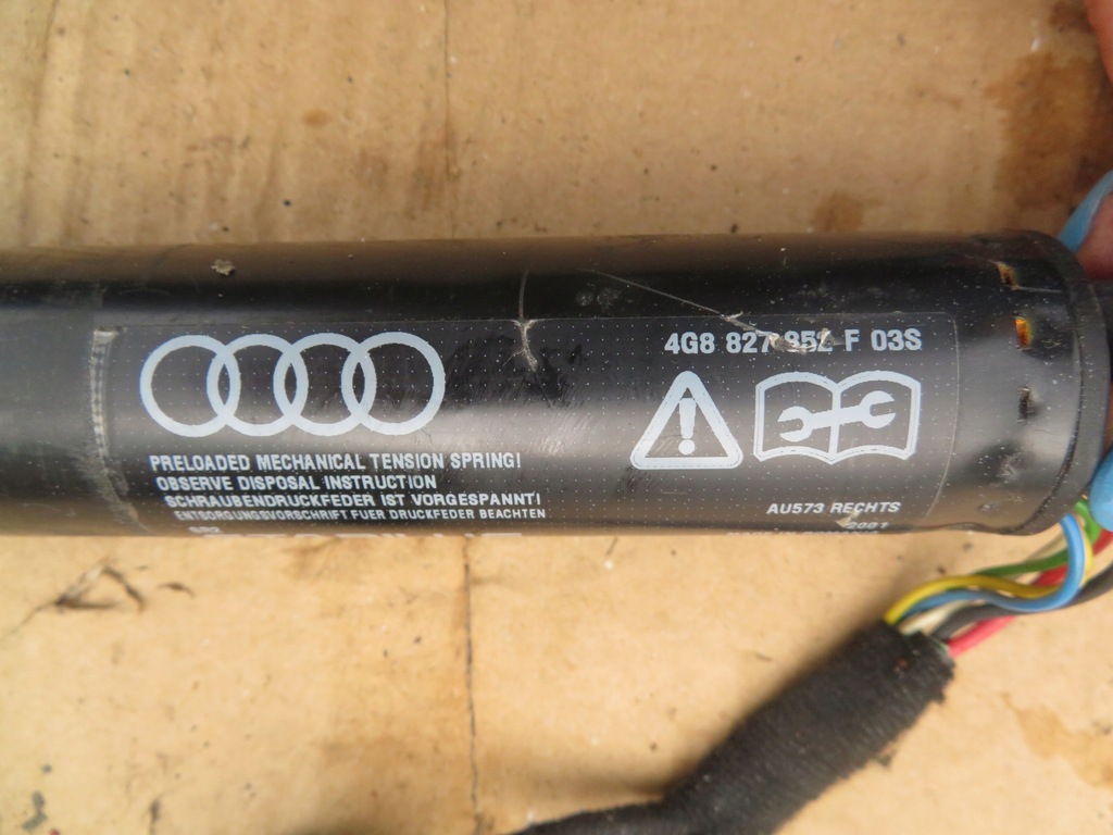 фото №11, Audi a7 4g амортизатори кришки багажника 4g8827852f