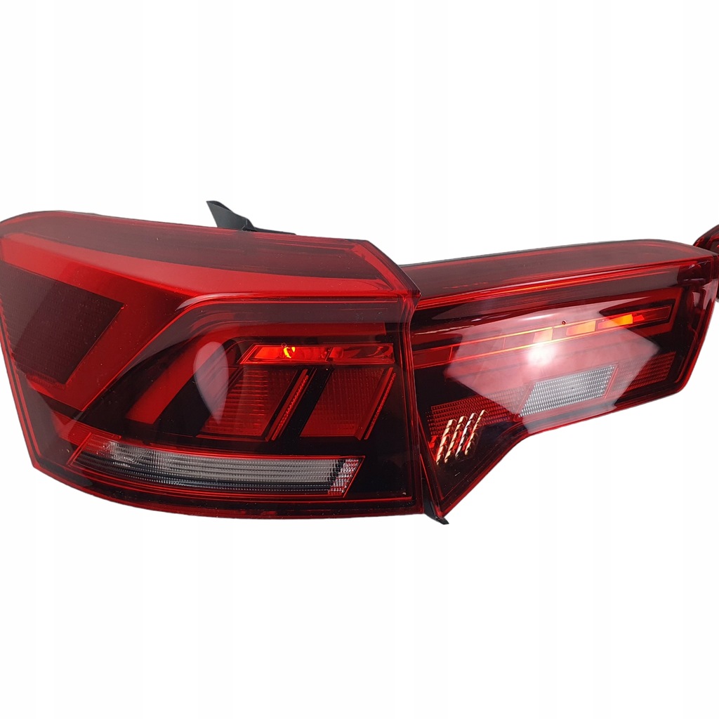 фото №2, Gd t-roc r-line лампы задняя задние комплект