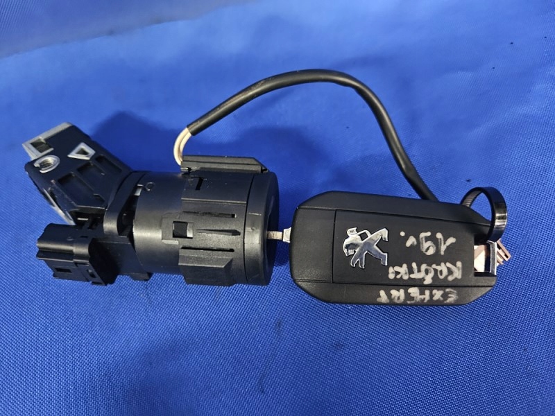 фото №10, Замок зажигания + ключ peugeot expert iii