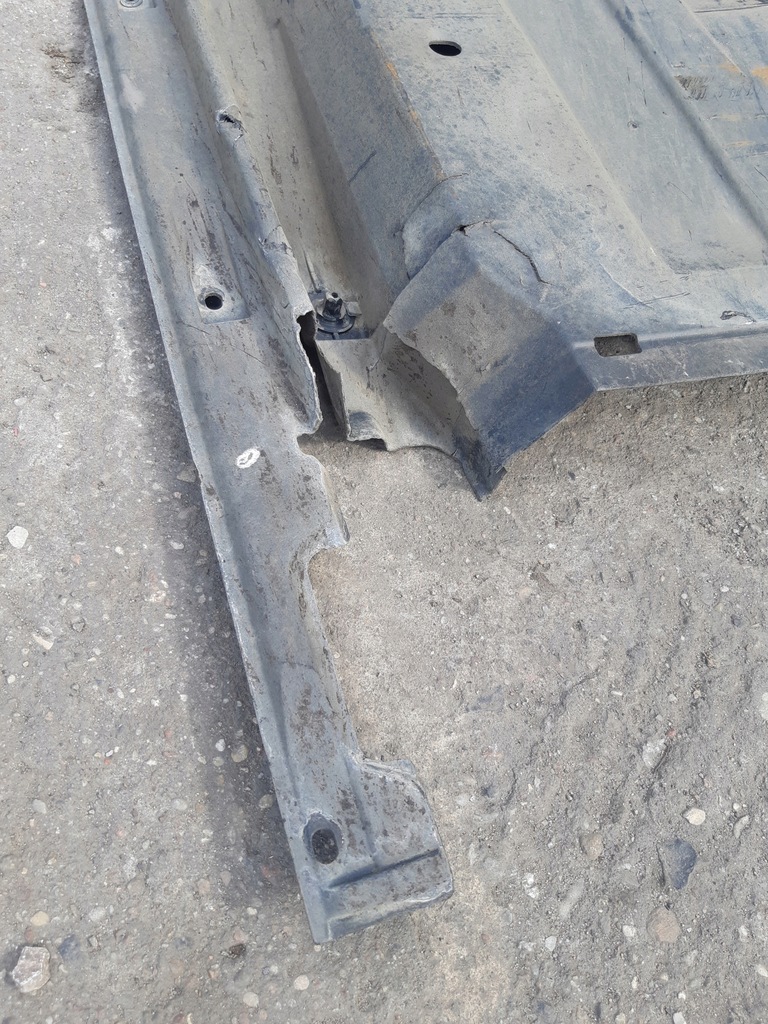 фото №9, Audi q5 8r захист плита підлога підвіска ліва 8r0825207c