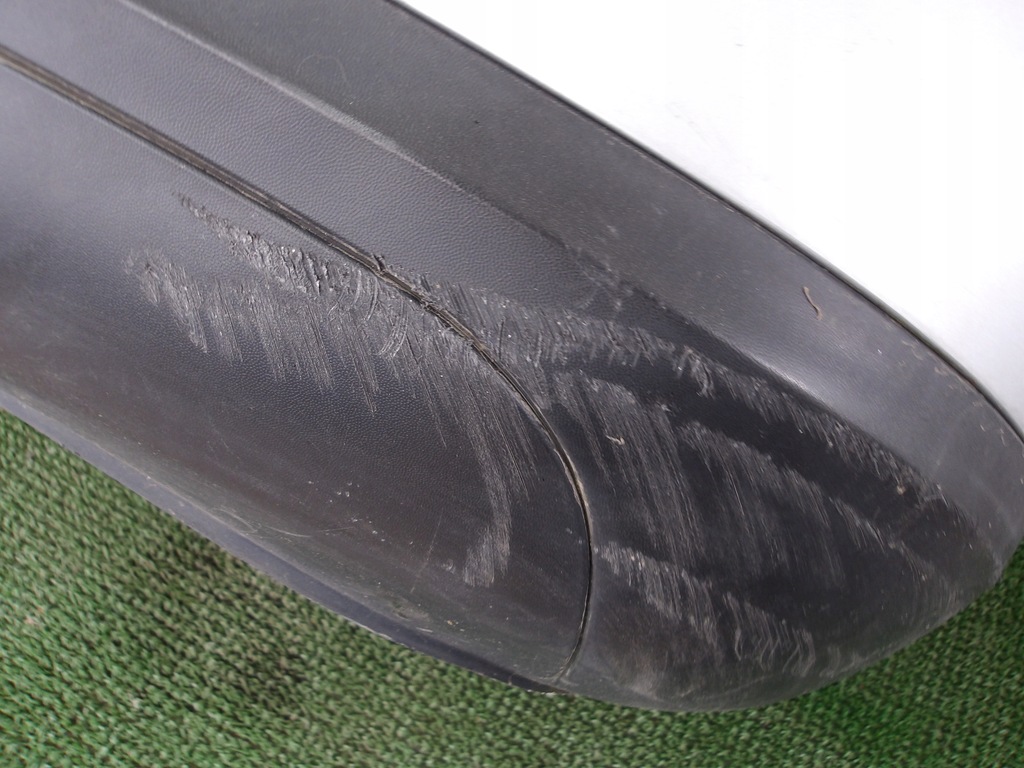 фото №5, Passat b6 kombi бампер задний накладки хром la7w оригинальный номер