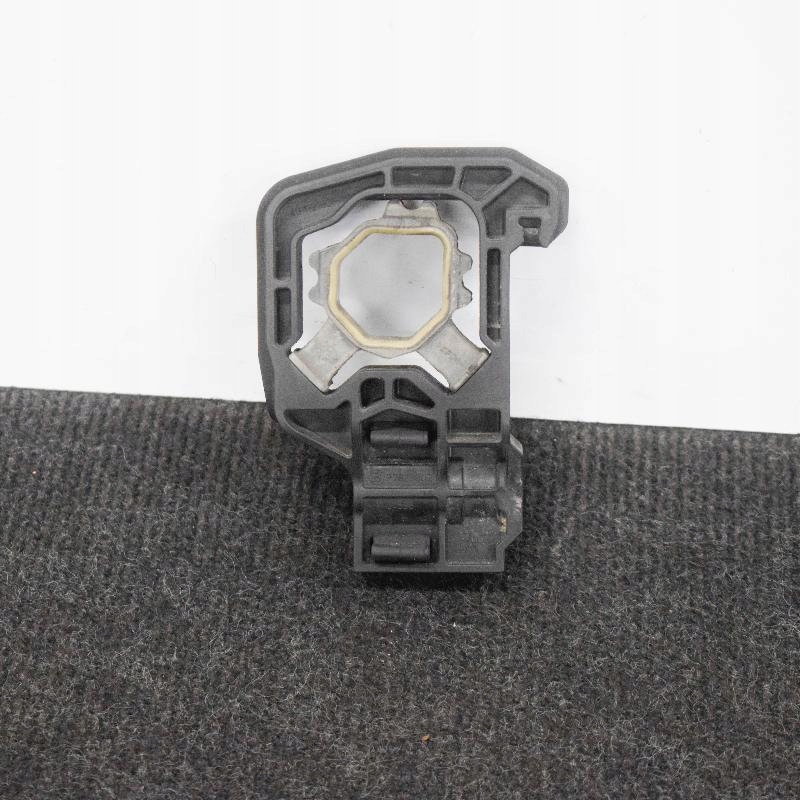 фото №5, Bmw 7 f01 радіатор ліва бічна кронштейн 7575247 3.0 дизель 190kw 2014