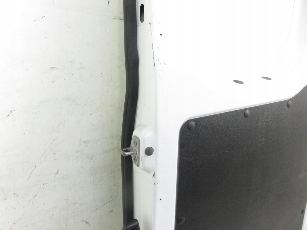 фото №6, Дверь левая задние iveco daily vi фургон