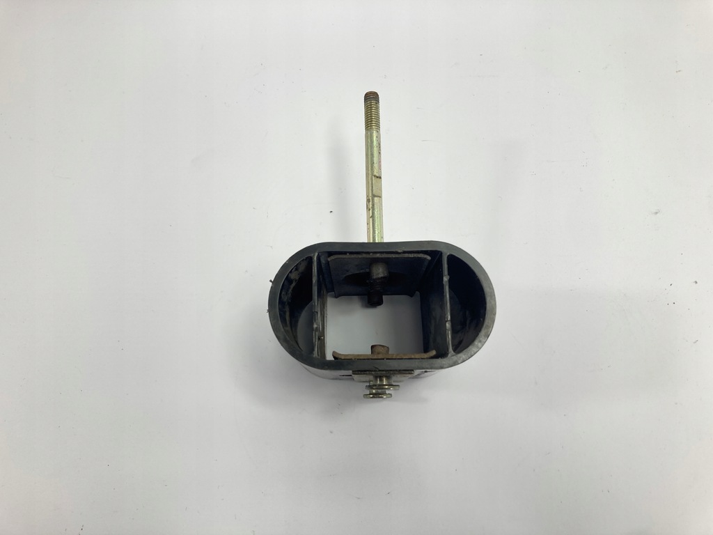 фото №10, Кронштейн направляющая кронштейн бампера заднего mercedes w124 kombi s124 1248800914