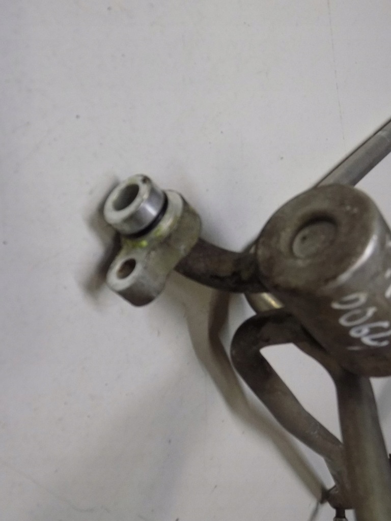 фото №5, Nissan x-trail t30 2.5 шланг кондиционера