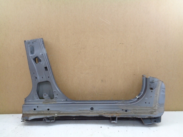 фото №5, Nissan leaf 13-17r порог левый блок двигателя обшивка порог