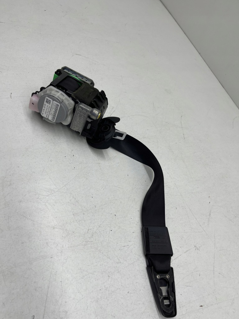 Купити Audi a6 c7 ремінь безпеки правий перед передній оригінал!