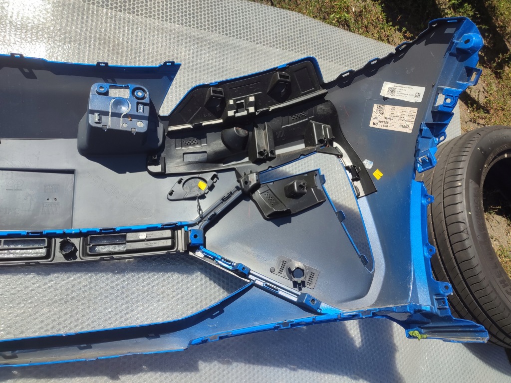 фото №15, Renault 5 v alpine 620224434r решётка бампер передний перед