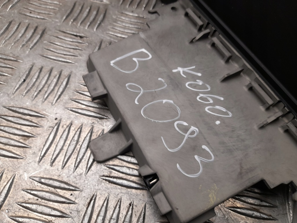 фото №8, Экран audi a4 2022 8w2919620a