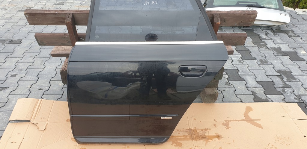 фото №1, Левая задние дверь audi a4 b7