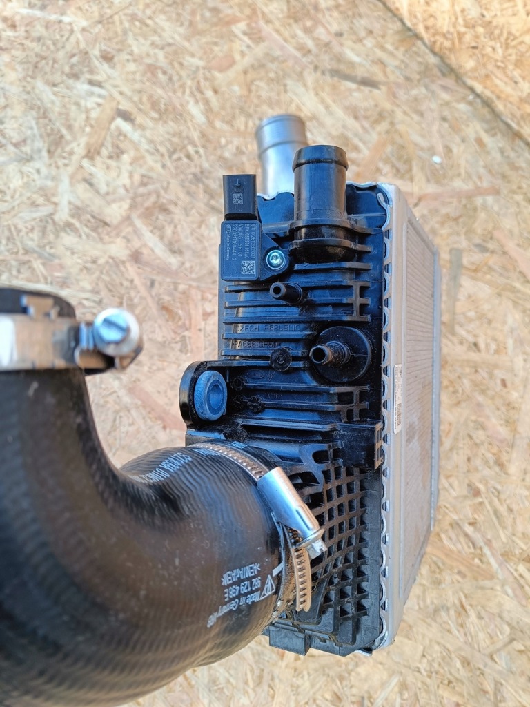 Porsche boxster 982 2.0i интеркулер комплектный  демонтаж 2023r в Украине