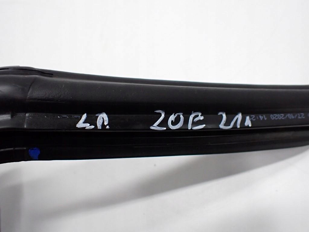 Слив воды жабо левый renault zoe ii 21r Доставка