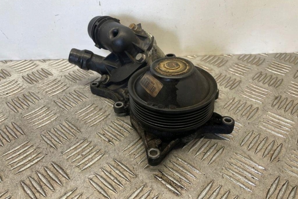 фото №7, Насос wody bmw 3 f30, f80 8507326 3.0l дизель 2013