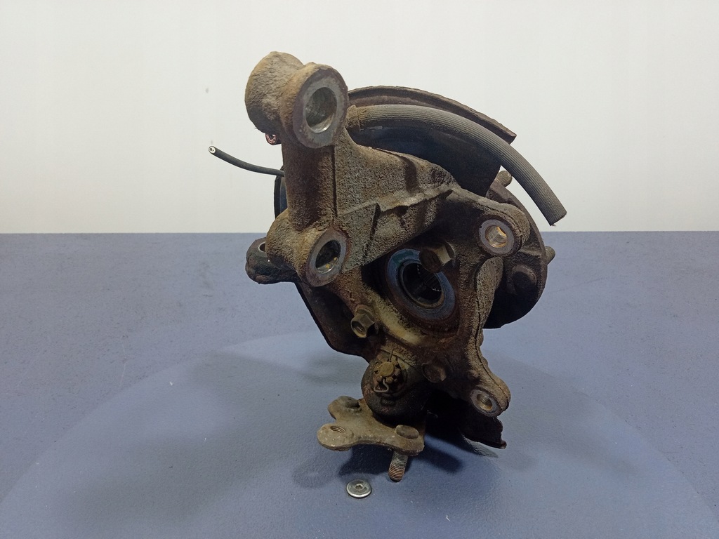 фото №6, Toyota rav4 iii xa30 поворотний кулак перед ліва ступиця