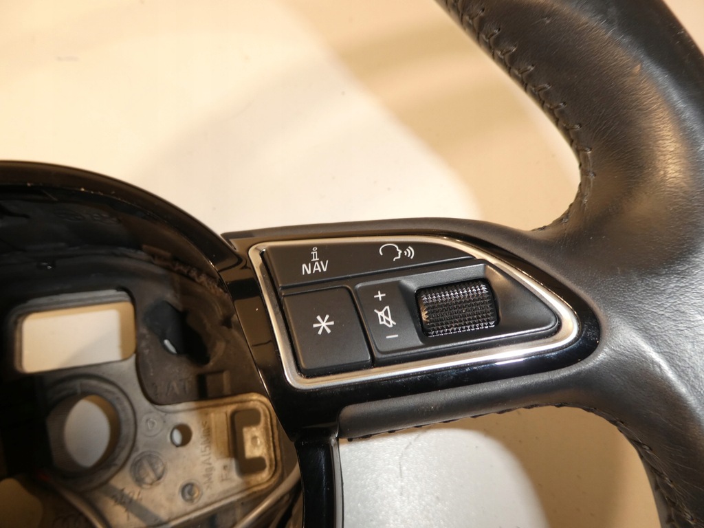 фото №8, Audi q3 8u воздуховод трёхспицевая 8u0124b